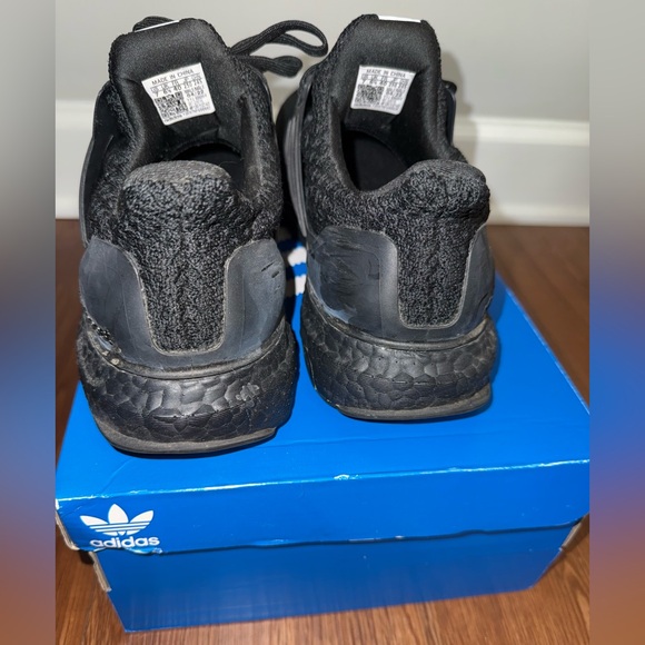 Adidas Ultraboost - Picture 6 of 7